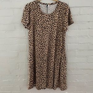 YAHADA Leopard Cheetah Dress SMALL S So Soft &cute